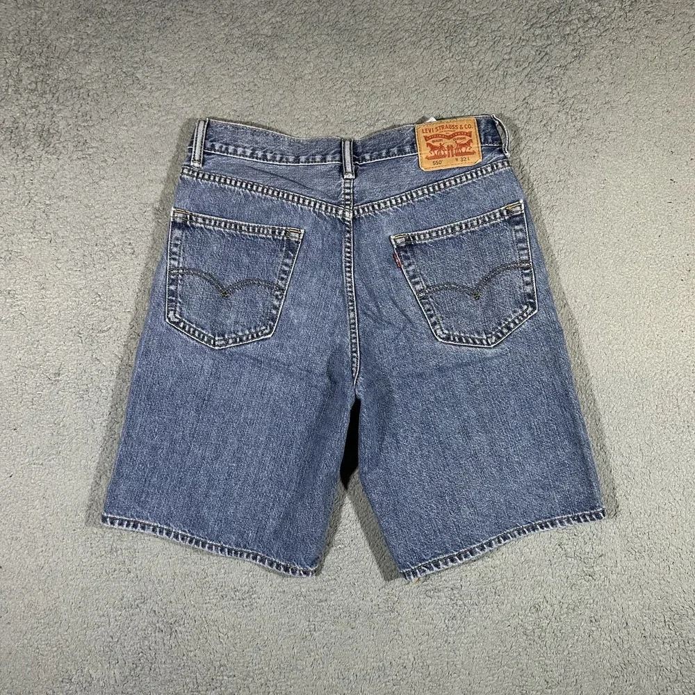 Levis levi 550